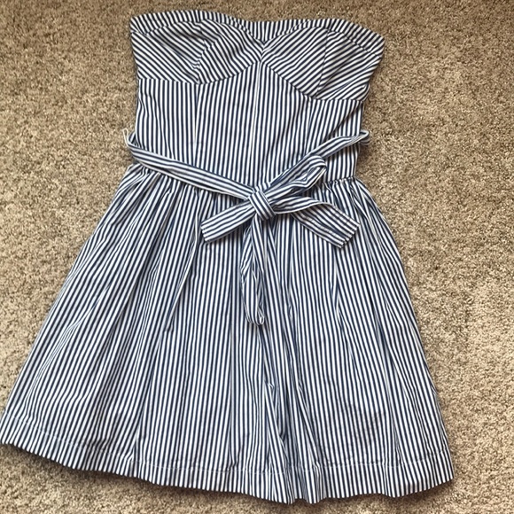 Abercrombie & Fitch Dresses & Skirts - Abercrombie & Fitch stripe babydoll dress